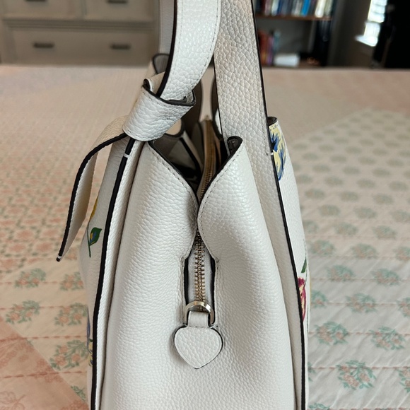 Kate Spade Knott Tulip Toss Embellished Medium Crossbody Tote KB282 White & Pink - Picture 3 of 16
